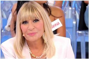 Gemma Galgani verso l’addio a Uomini e Donne? Le parole di Maria De Filippi la stroncano in diretta